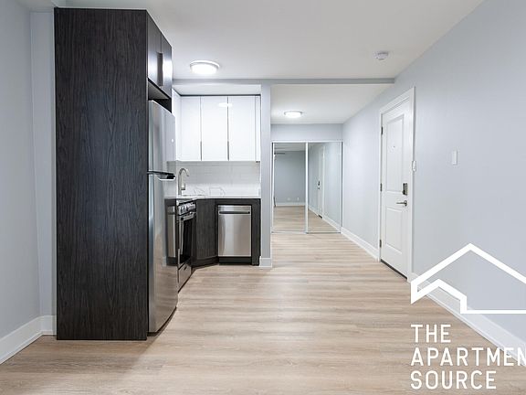 2nd image of 6030 N Winthrop Ave #2D