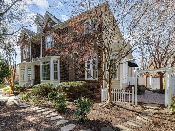 3932 Bentley Bridge Rd, Raleigh, NC 27612