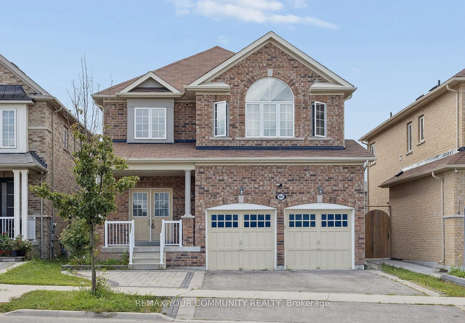 4 bed, $3,850 — Photo 1