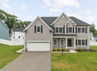 13 Edenfield Street, Loudonville, NY 12211