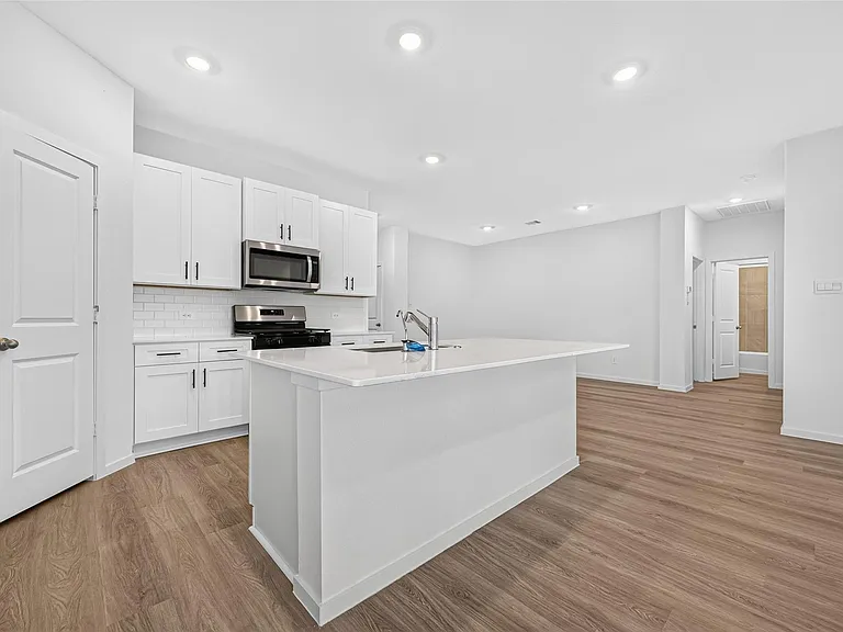 6127 Bella Breeze Dr — Photo 21