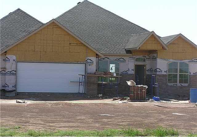 1st image of 6850 NE Wilson Dr