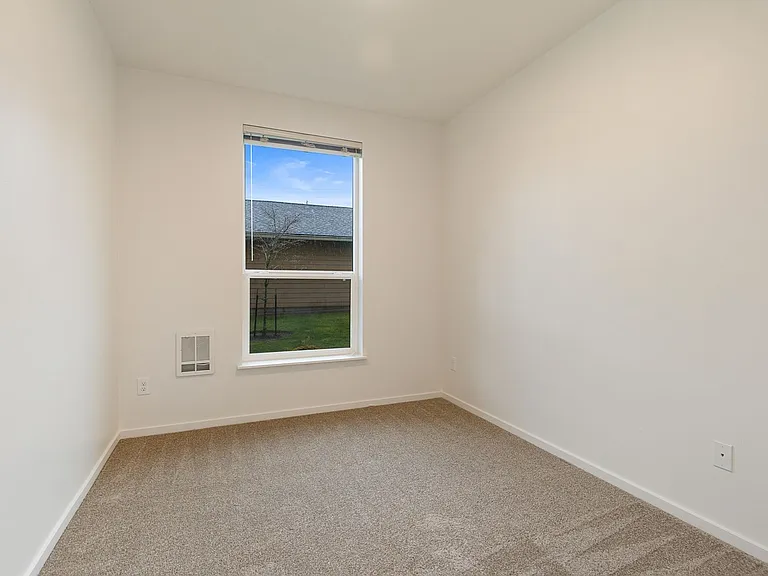 Creekside Apartments — Photo 51
