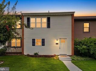416 Crestwood St SW, Leesburg, VA 20175