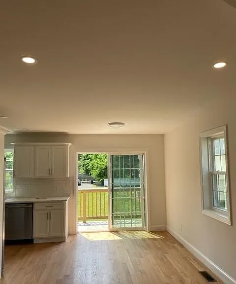 1686 Litchfield Tpke #B — Photo 6