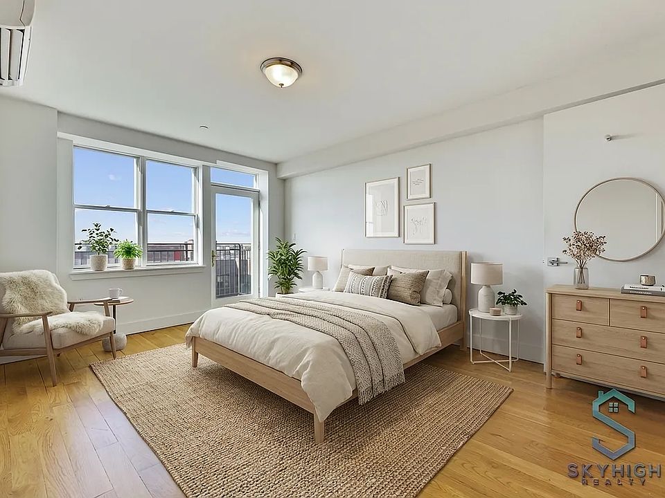 1st image of 1541 E 19th St #8C