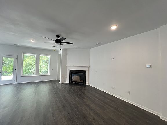 5th image of 1177 Linn Cove Ct Lot 44