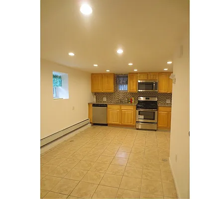 Rented by Block & Lot Real Estate | media 12