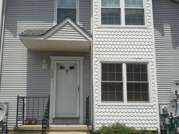 202 Britain Ct, Newark, DE 19702