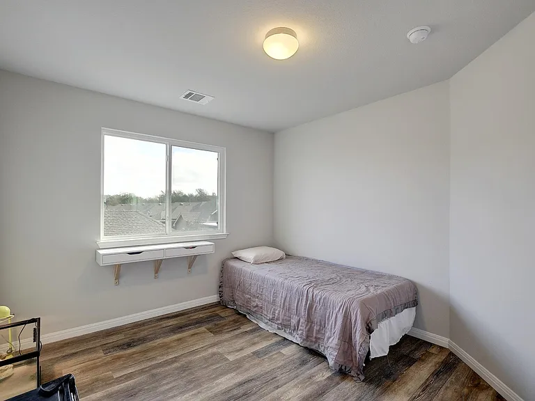 518 Stonewood Ln — Photo 21