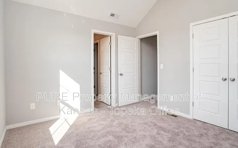 21705 W 46th Ter — Photo 17