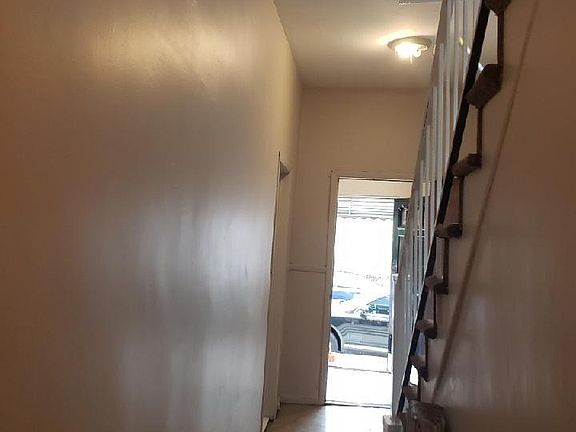 2nd image of 280 Reservoir Pl