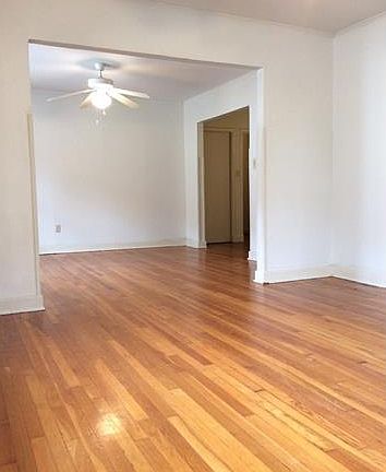 3rd image of 6122 Willow St