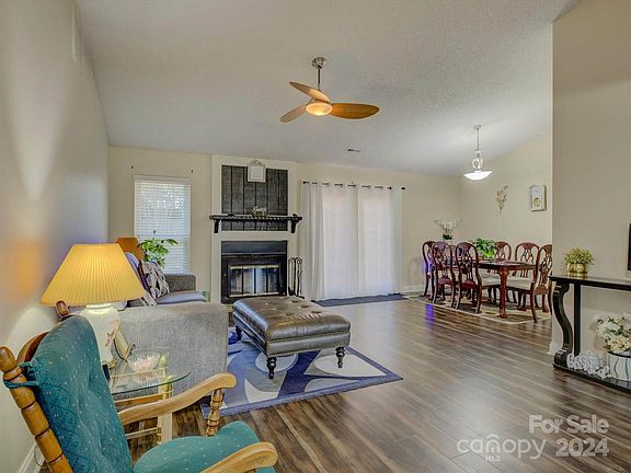 5th image of 11324 Kingfisher Dr