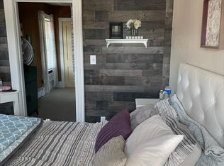 114 N Main St, Dousman, WI 53118