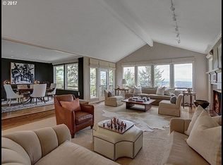 3104 SW Fairmount Blvd, Portland, OR 97239