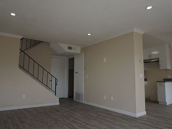 2nd image of 2575 Caminito Avellano