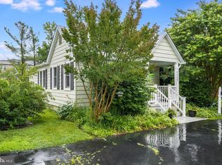 9324 Burke Rd, Burke, VA 22015