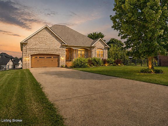2nd image of 596 Meadowcrest Dr