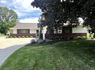 18597 Stafford Dr, Strongsville, OH 44149