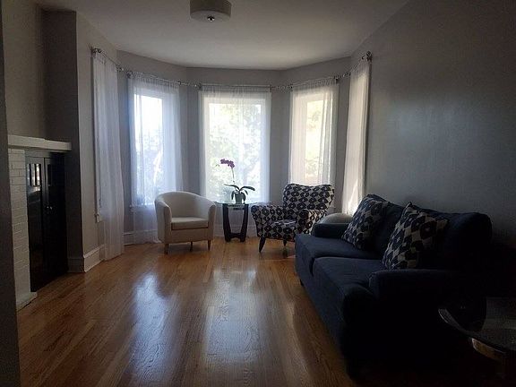 4th image of 6643 S Maryland Ave APT 2