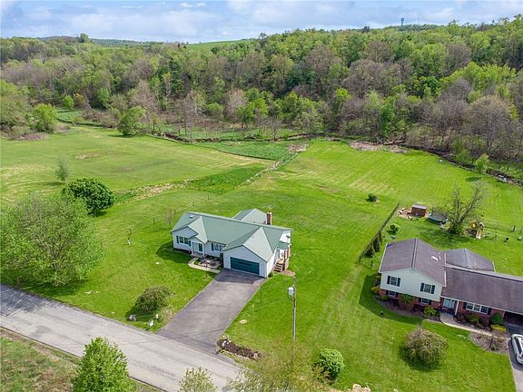 2nd image of 115 Pigeon Creek Rd