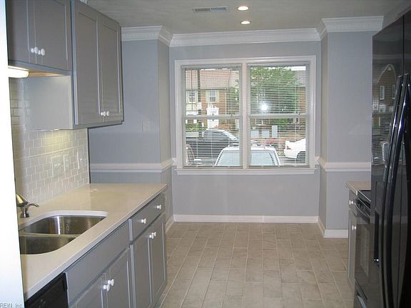4th image of 1208 San Roman Ct