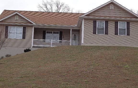 2nd image of 213 Mountain View Dr
