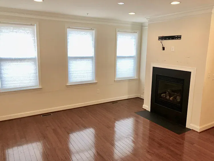138 N Duncan St — Photo 9