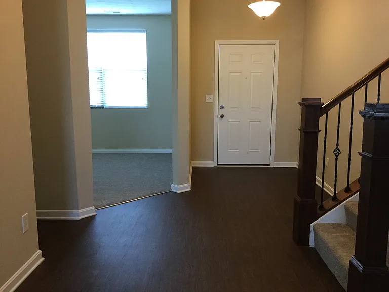 11727 Trottingham Cir — Photo 4