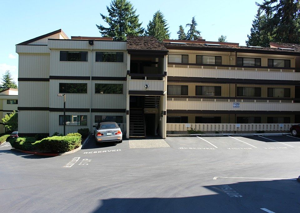 1st image of 13741 15th Ave NE APT C1
