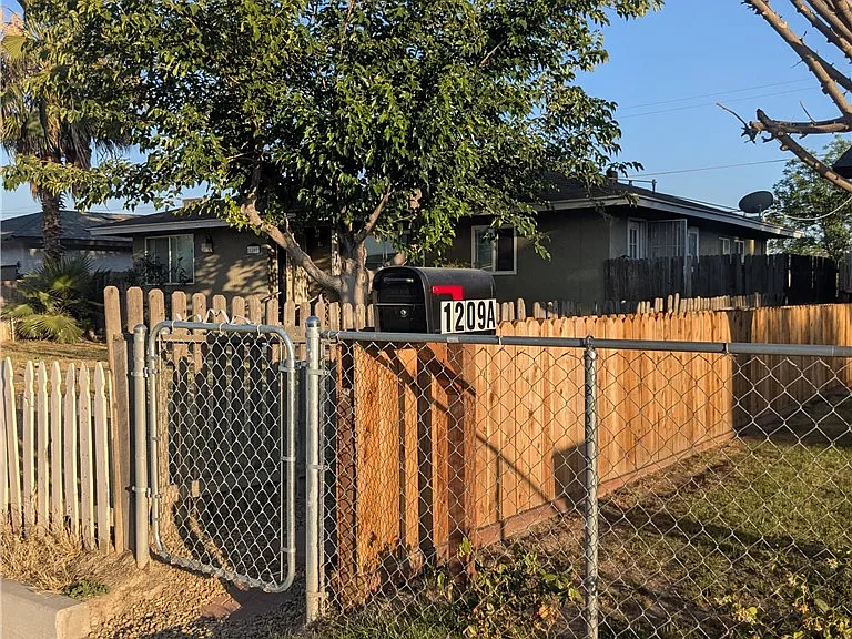 1209 Wilson Rd #A — Photo 18