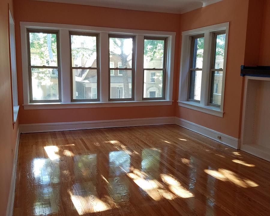 1st image of 5807 N Artesian Ave #3