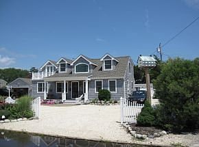4th image of 1002 Long Beach Blvd #C
