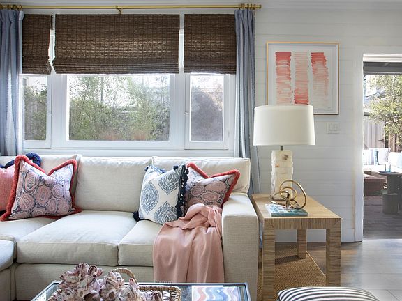 400 sqft patio off of living room provides additional indoor / outdoor living and dining space.