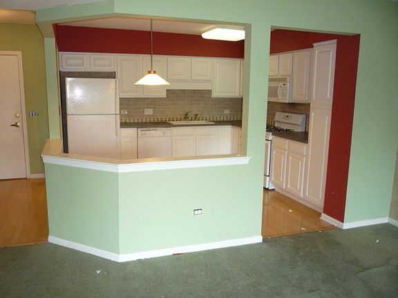 4th image of 5155 Madison St Unit 305