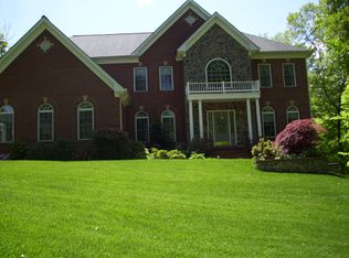 8409 Hickory Hollow Ct, Manassas, VA 20112