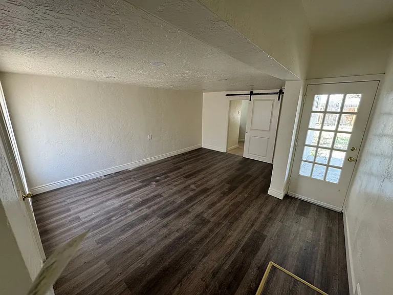 1604 W Juniper St #423 — Photo 7