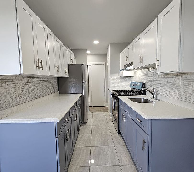 2nd image of 248 Reynolds Ter #5f69904b4