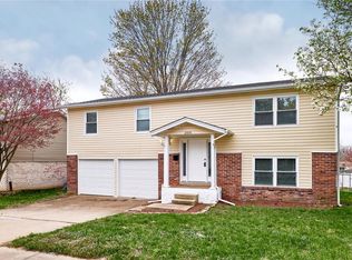 2370 Farflung Dr, Florissant, MO
