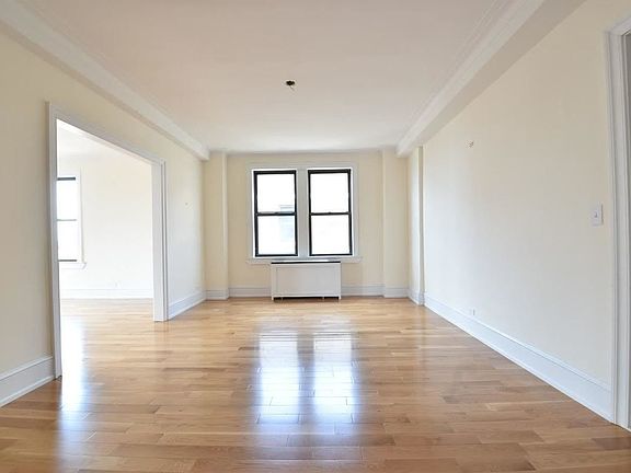 4th image of 865 W End Ave APT 15A
