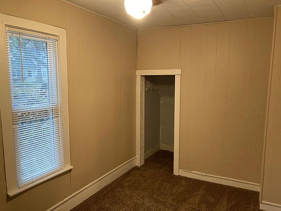 5th image of 745 Sinclair Ave NE