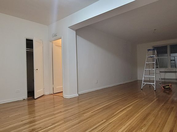 4th image of 515 Avenue I APT 4C