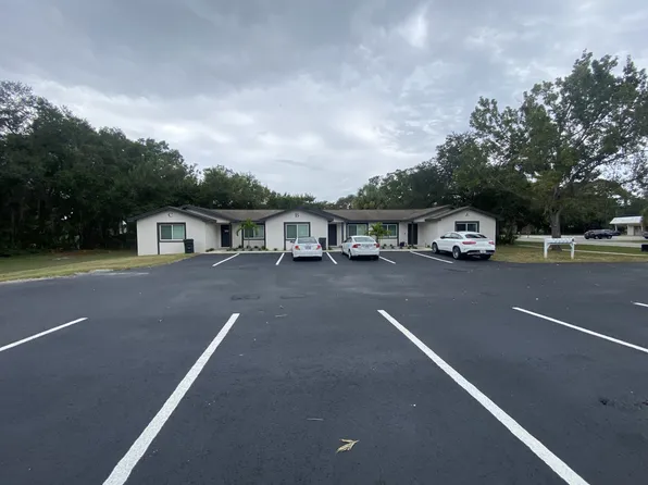 206 Saint Petersburg Dr E APT B, Oldsmar, FL 34677