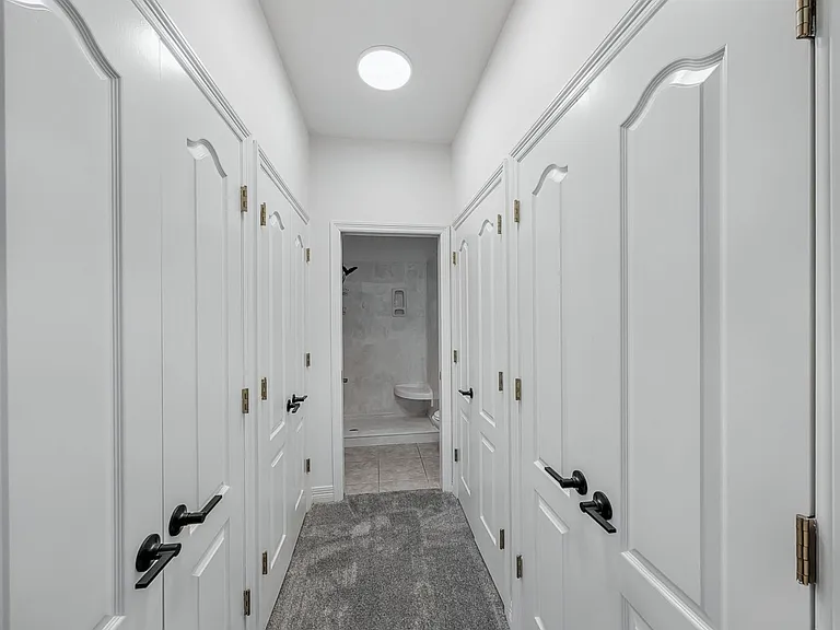 904 W Dixson St — Photo 14
