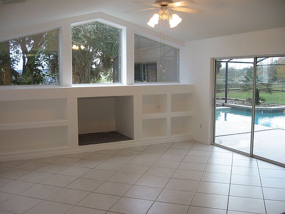 2nd image of 15900 Thoroughbred Ln