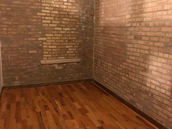 4th image of 2725 S Archer Ave #2