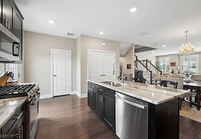 24 Gerhard Pl #1 — Photo 12