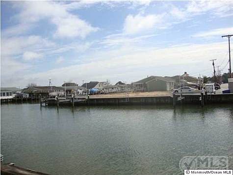 4th image of 1908 Seaman Ct