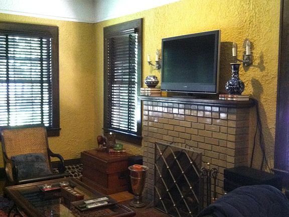 5th image of 412 McDaniel St #0